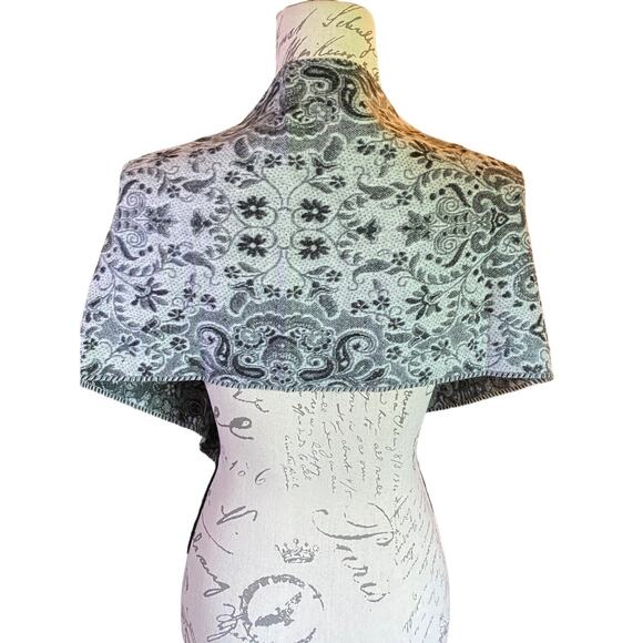 Old Money100% Cashmere Made In Scotland Wrap Mixed Grays Paisley Fringe Scarf - Picture 3 of 8